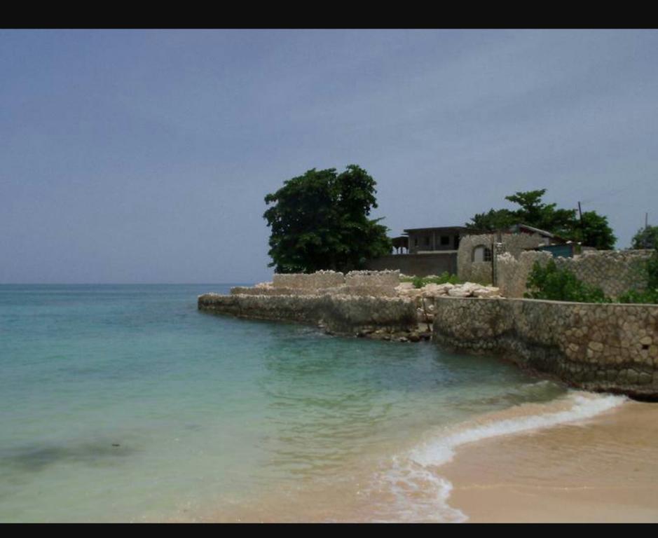 Shades Cottage Guesthouse Blue Hole Εξωτερικό φωτογραφία